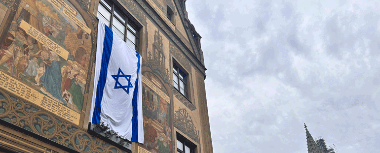 https://www.ulm.de/-/media/ulm/zoea/bilder/aktuelle-meldungen/oktober-2023/israel-flagge.png